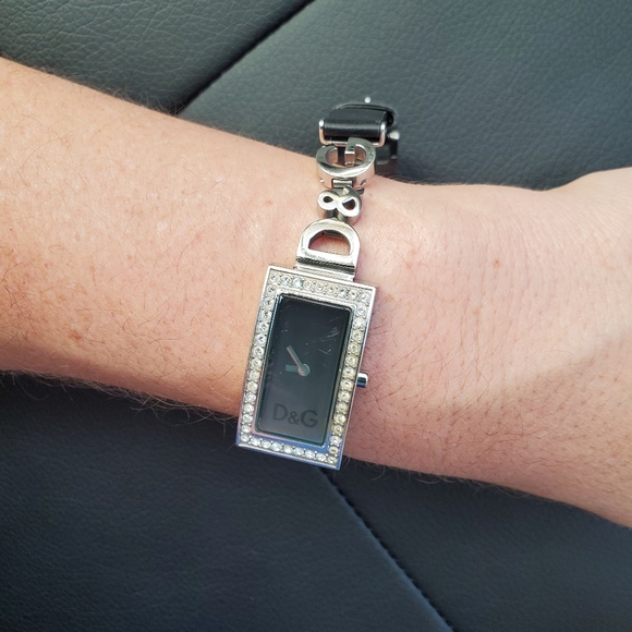 DOLCE & GABBANA Watch - Picture 10 of 11